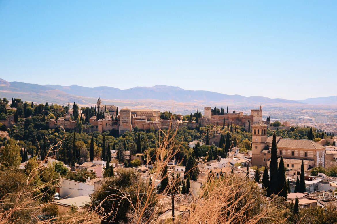 Grenada – Widok na Alhambrę Grenada - Widok na Alhambrę