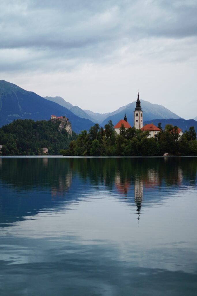 Jezioro Bled wieczorem